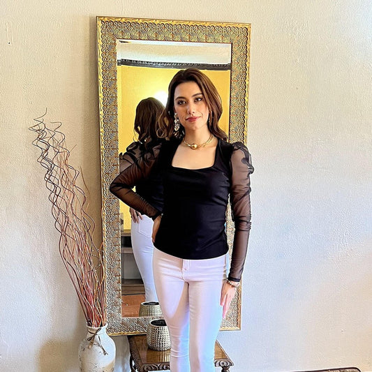 Polera Lara Negra Manga Princesa